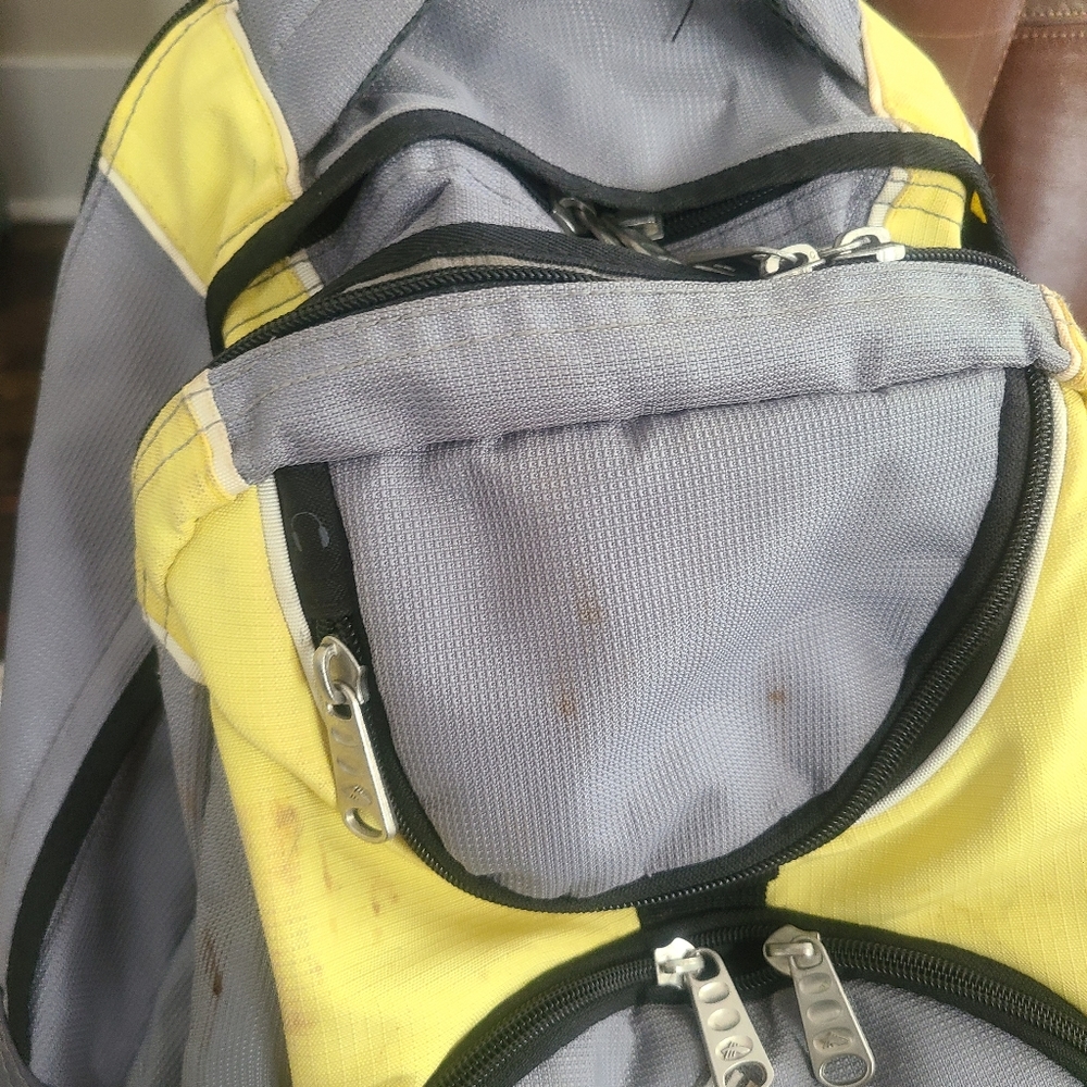 High Sierra Backpack - Picture 2 of 9